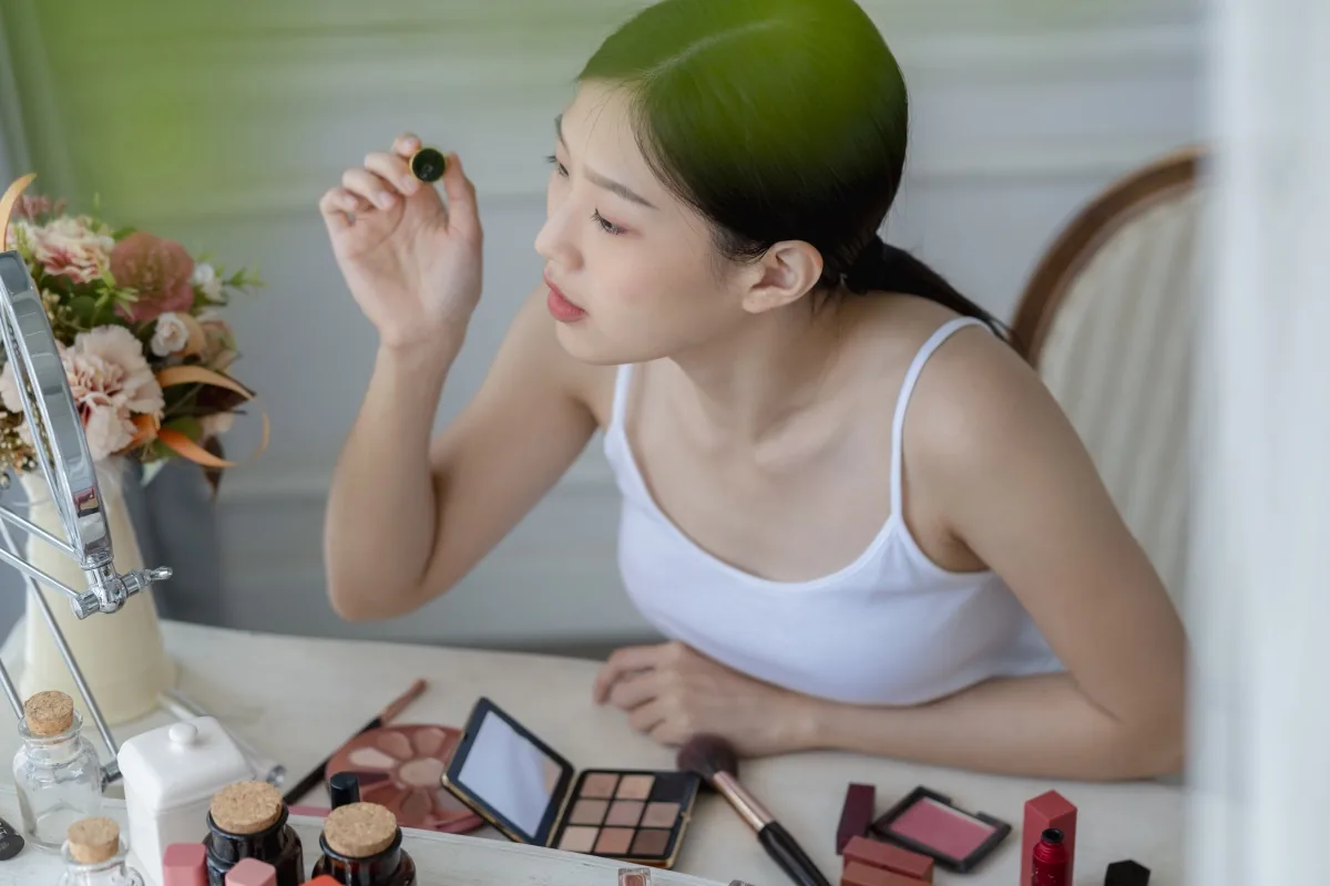 China Has Become the World's Largest Consumer Market for Cosmetics