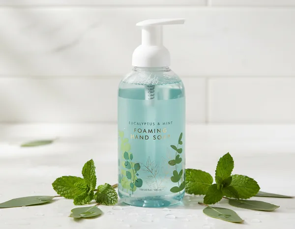 19.9 FL OZ / 690 mL Eucalyptus Mint Foaming Hand Soap – Refreshing & Gentle Cleansing Hand Wash view 4